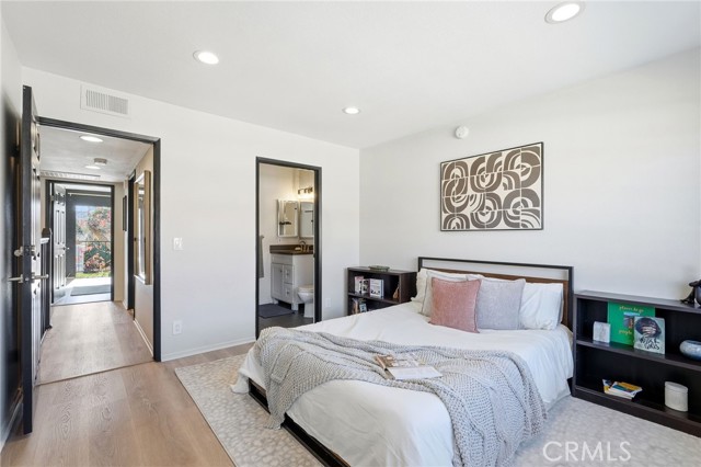 Detail Gallery Image 38 of 58 For 11127 La Maida #9,  North Hollywood,  CA 91601 - 3 Beds | 2/1 Baths