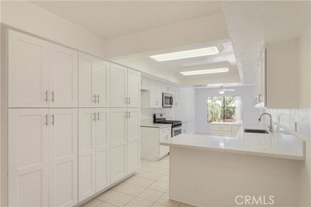 Detail Gallery Image 2 of 31 For 2658 Cazadero Dr, Carlsbad,  CA 92009 - 3 Beds | 2/1 Baths