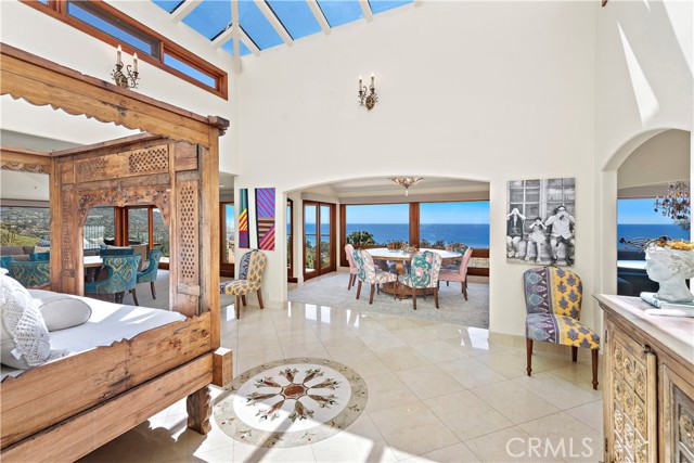 Detail Gallery Image 7 of 39 For 612 Allview Pl, Laguna Beach,  CA 92651 - 3 Beds | 3/1 Baths