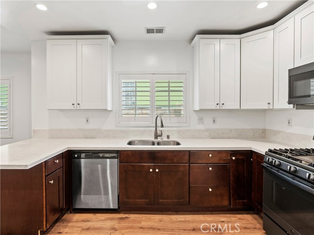 2128 E 3rd Street, Los Angeles CA: https://media.crmls.org/medias/7fd36716-7dc5-4921-aba2-ab997b56046d.jpg