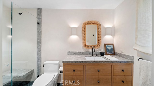 Detail Gallery Image 38 of 45 For 27 Emerald Bay, Laguna Beach,  CA 92651 - 4 Beds | 5/1 Baths
