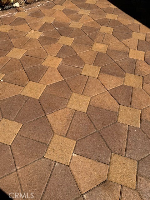 MLS #OC25053389 image #14