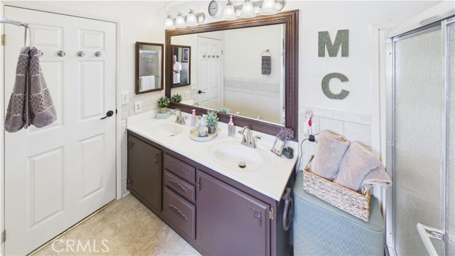 1417 Village Street, Redlands CA: https://media.crmls.org/medias/7fd448f6-fd16-423d-83cc-f60a9a4b3d29.jpg