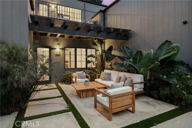 Detail Gallery Image 55 of 56 For 20511 Wells Dr, Woodland Hills,  CA 91364 - 6 Beds | 6/1 Baths