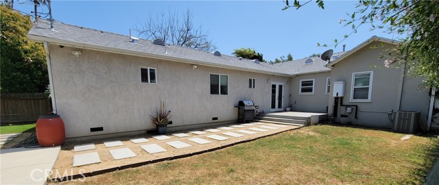 Detail Gallery Image 7 of 8 For 2560 S Bentley Ave, Los Angeles,  CA 90064 - 3 Beds | 2 Baths