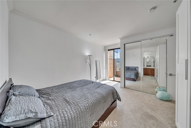 625 S Berendo Street, Los Angeles CA: https://media.crmls.org/medias/7fd76dcf-9cef-4c12-9056-2b8d4922cf80.jpg
