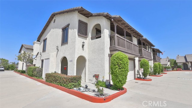 Detail Gallery Image 1 of 26 For 1121 Strawberry Ln, Glendora,  CA 91740 - 2 Beds | 2/1 Baths