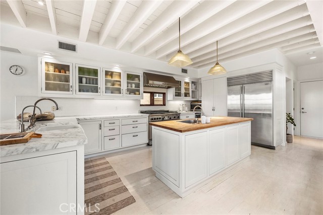 Detail Gallery Image 7 of 45 For 235 Canal St, Newport Beach,  CA 92663 - 4 Beds | 3/1 Baths