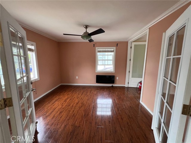 Detail Gallery Image 6 of 14 For 14016 S Albertson Ave, Compton,  CA 90222 - 3 Beds | 1 Baths