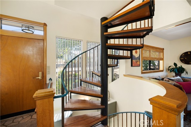9055 Junipero Avenue, Atascadero CA: https://media.crmls.org/medias/7fd90b3b-228b-46a2-99a6-f6e86cf452c9.jpg
