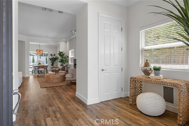 7938 Kenyon Avenue, Los Angeles CA: https://media.crmls.org/medias/7fd9540e-ac0b-4647-81b3-f3b03b355c70.jpg