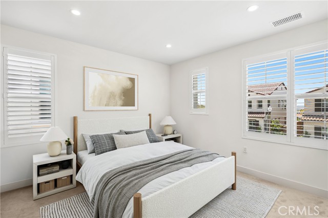 106 Bright Star, Irvine CA: https://media.crmls.org/medias/7fd999f0-d2b4-440c-98aa-5fb1e912a9ac.jpg