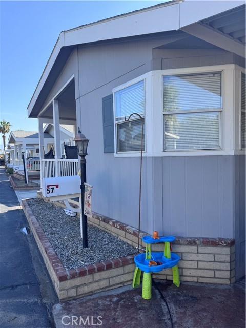 17555 Corkill Road, Desert Hot Springs CA: https://media.crmls.org/medias/7fdabe08-bb34-4b35-b56a-e9dce4aa7661.jpg
