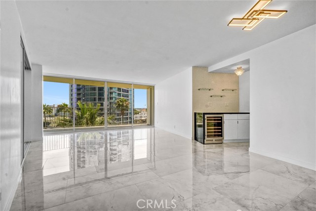 Detail Gallery Image 4 of 43 For 700 E Ocean Bld #1103,  Long Beach,  CA 90802 - 1 Beds | 1/1 Baths