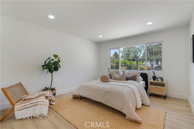 221 Wiley Court, Claremont CA: https://media.crmls.org/medias/7fdbb984-8ee2-4886-a92e-a9fd0d2bacf4.jpg