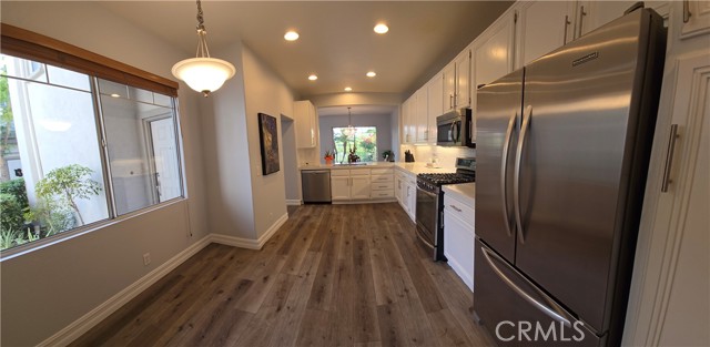 Detail Gallery Image 10 of 34 For 15 Niblick Ln, Coto de Caza,  CA 92679 - 3 Beds | 2/1 Baths