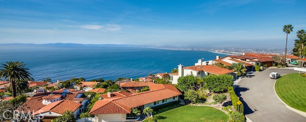 729 Via Del Monte, Palos Verdes Estates, California 90274, 4 Bedrooms Bedrooms, ,1 BathroomBathrooms,Residential,Sold,Via Del Monte,PV17045921