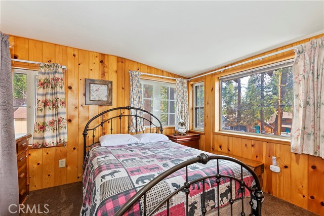 Detail Gallery Image 5 of 13 For 1118 Clubview Ave, Big Bear Lake,  CA 92315 - 1 Beds | 1 Baths