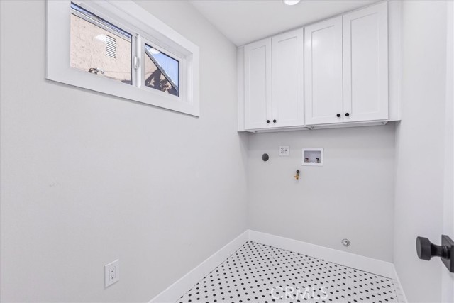 1254 Sanborn Avenue, Los Angeles CA: https://media.crmls.org/medias/7fdc99e6-f354-43f0-b4de-5c92eee1f5b2.jpg