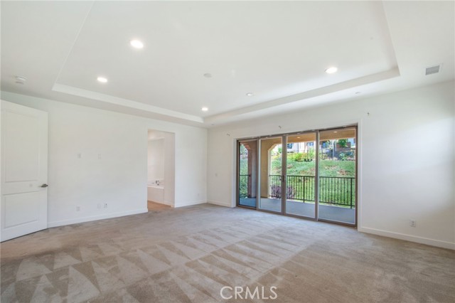 731 E Orange Blossom Way, Azusa CA: https://media.crmls.org/medias/7fdd9512-db5b-4474-9627-79a046494000.jpg