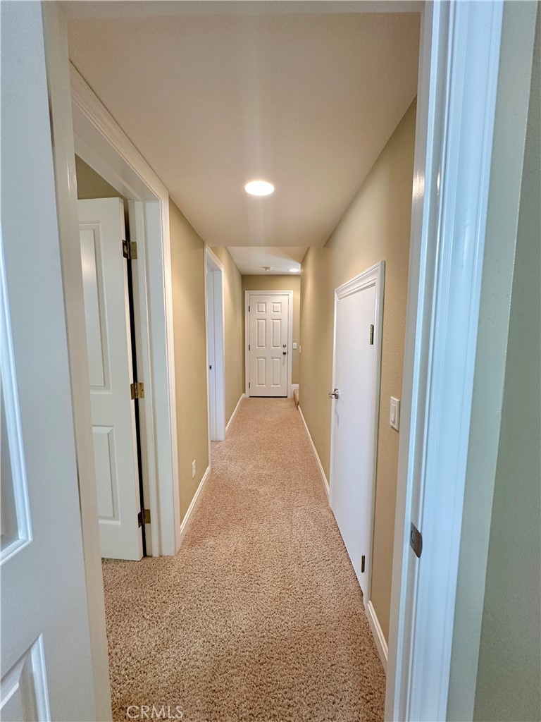 https://media.crmls.org/medias/7fdddb32-9af6-4461-a5f3-2f8f23091e1d.jpg?preset=X-Large