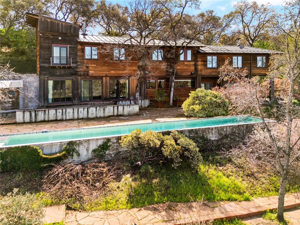 79 Alm Bluffs Drive