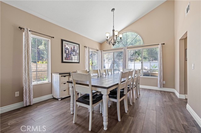 Detail Gallery Image 7 of 58 For 28711 Howard Marrie Ct, Saugus,  CA 91390 - 4 Beds | 3 Baths