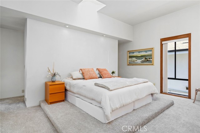 Detail Gallery Image 46 of 53 For 3902 Legend Cir, Huntington Beach,  CA 92649 - 6 Beds | 2/1 Baths