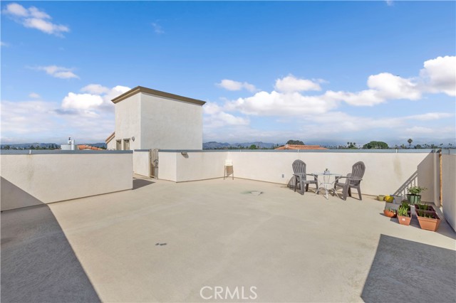 Detail Gallery Image 43 of 45 For 6800 Corbin Ave #104,  Reseda,  CA 91335 - 2 Beds | 2 Baths