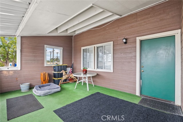 713 S Anaheim Boulevard, Anaheim CA: https://media.crmls.org/medias/7fde3f2d-064b-462b-9ded-4e7b3f4978d8.jpg