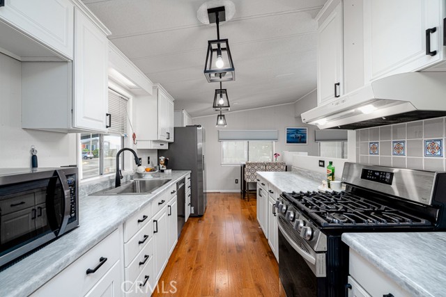 Detail Gallery Image 7 of 27 For 1300 W Menlo Ave #155,  Hemet,  CA 92543 - 2 Beds | 2 Baths