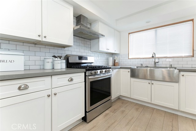 11911 Magnolia Boulevard, Valley Village CA: https://media.crmls.org/medias/7fdf1a29-1829-48e4-9b24-32154de10de0.jpg