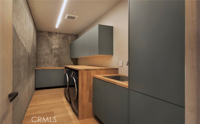 1000 Oriole Drive, Laguna Beach CA: https://media.crmls.org/medias/7fdfc01e-df3b-4828-af4a-bb2b912ab8e5.jpg