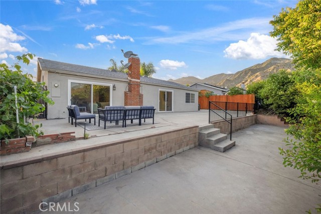 12750 Rajah Street, Sylmar CA: https://media.crmls.org/medias/7fdffbef-23ff-4535-b97f-3f413fa72be4.jpg