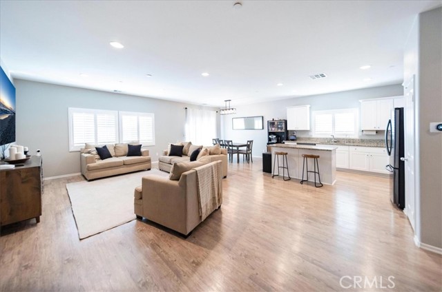 Detail Gallery Image 14 of 28 For 30151 Meadow Oaks, Menifee,  CA 92585 - 4 Beds | 2 Baths