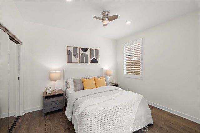 103 Aims, Irvine CA: https://media.crmls.org/medias/7fe08f3f-c867-4379-93d7-31129003c0d5.jpg