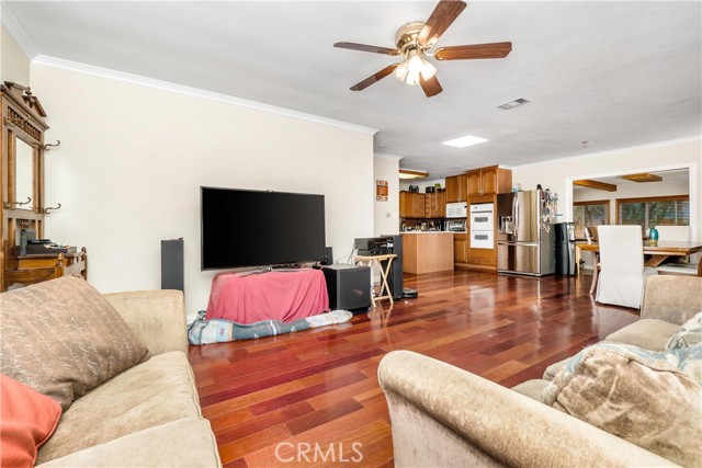 2100 Carnegie Lane, Redondo Beach, California 90278, 3 Bedrooms Bedrooms, ,2 BathroomsBathrooms,Residential,Sold,Carnegie,SB21203957