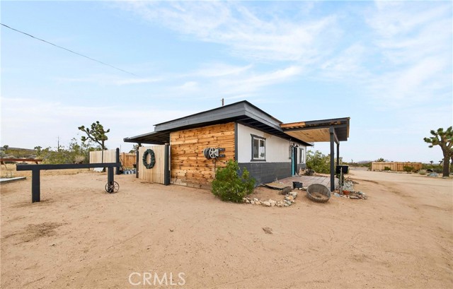 Detail Gallery Image 3 of 67 For 57661 Aberdeen, Yucca Valley,  CA 92284 - – Beds | – Baths