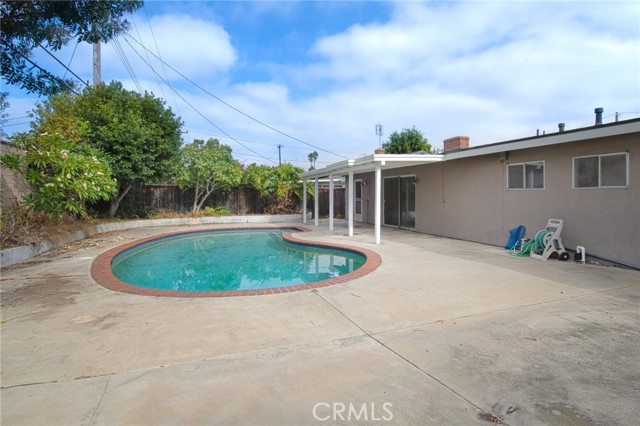 Detail Gallery Image 9 of 15 For 2925 Jacaranda Ave, Costa Mesa,  CA 92626 - 3 Beds | 2 Baths