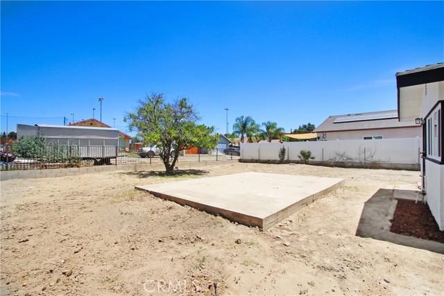 293 E Congress Street, Colton CA: https://media.crmls.org/medias/7fe12b62-7866-4ef8-a1d8-20ce4846582c.jpg