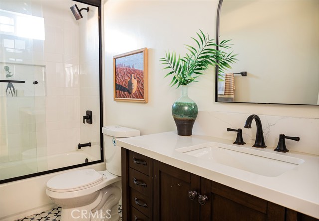 Detail Gallery Image 62 of 72 For 2840 Potomac Ave, Los Angeles,  CA 90016 - 2 Beds | 1 Baths