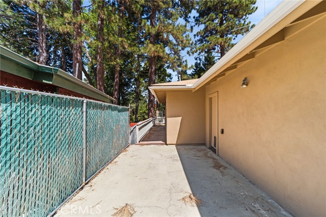 31686 Luring Pines Circle, Running Springs, CA 92382