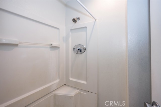 Detail Gallery Image 9 of 33 For 23515 Lyons #178,  Valencia,  CA 91355 - 2 Beds | 2 Baths