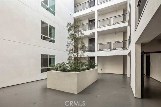 11714 Archwood Street, North Hollywood CA: https://media.crmls.org/medias/7fe47085-656e-4e27-9fe7-b4e55deca2f9.jpg