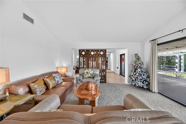 Detail Gallery Image 27 of 73 For 36020 Valencia Way, Temecula,  CA 92592 - 4 Beds | 3 Baths