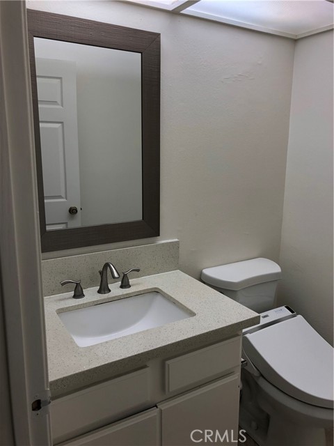 Detail Gallery Image 9 of 15 For 2931 Plaza Del Amo #26,  Torrance,  CA 90503 - 2 Beds | 2/1 Baths