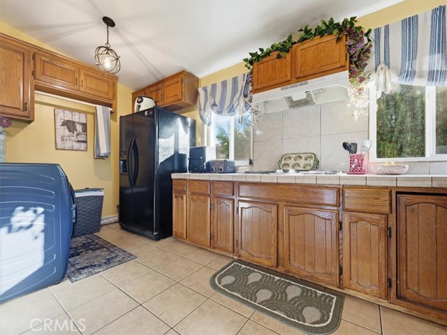 6465 Archer, Jurupa Valley CA: https://media.crmls.org/medias/7fe63065-22ad-46e3-b1a2-9393db818cf9.jpg