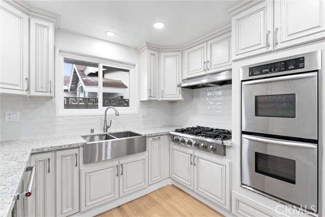Image 3 of 26 For 8065 Ring Street