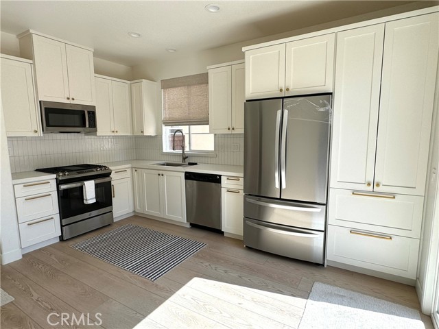 Detail Gallery Image 6 of 36 For 231 W Cork Tree, Orange,  CA 92865 - 3 Beds | 2/1 Baths