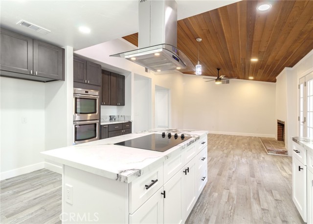 29698 Vacation Drive, Canyon Lake CA: https://media.crmls.org/medias/7fe81590-af43-4a08-bede-ef61e638e117.jpg